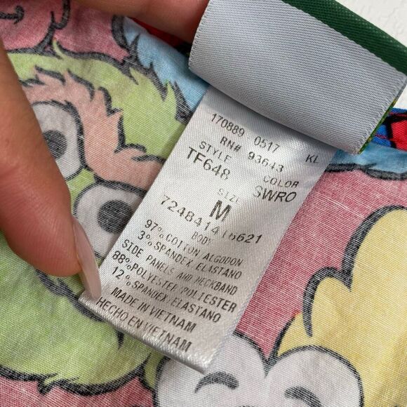 Sesame Street Scrub Top Elmo Big Bird Cookie Monster Oscar Size M - Picture 4 of 9